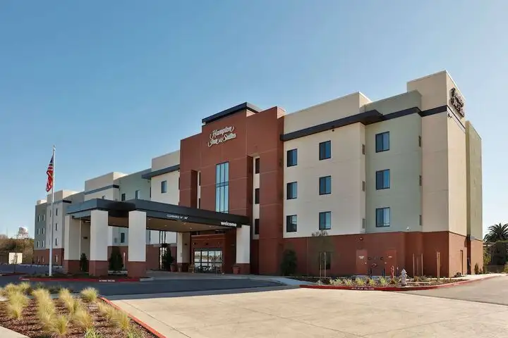 Hampton Inn & Suites Sacramento at CSUS